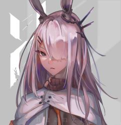 Rule 34 | 1girl, animal ears, arknights, artist name, bad id, bad pixiv id, black eyes, black scarf, chinese commentary, commentary request, frostnova (arknights), grey background, grey hair, hair ornament, hair over one eye, hairclip, huan zi bu cheng, jacket, long hair, looking at viewer, open mouth, portrait, rabbit ears, reunion logo (arknights), scarf, simple background, solo, white jacket