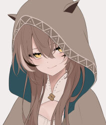 Rule 34 | 1girl, azuuru, brown capelet, brown cloak, brown hair, capelet, cleavage cutout, cloak, clothing cutout, commentary request, constricted pupils, crossed bangs, dark persona, ears through headwear, evil smile, hololive, hololive english, hood, hood up, long hair, looking at viewer, multicolored hair, nanashi mumei, nanashi mumei (1st costume), shirt, smile, streaked hair, very long hair, virtual youtuber, white background, white shirt, yellow eyes