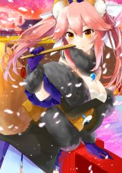 Rule 34 | 10s, 1girl, absurdres, animal ears, bare shoulders, breasts, cleavage, coat, fate/extella, fate/extra, fate (series), fox ears, fox tail, fur, fur coat, fur trim, highres, large breasts, long hair, looking at viewer, official alternate costume, pink hair, sarashi, shioya thor, smile, solo, tail, tamamo no mae (fate/extra), tamamo no mae (moon crux) (fate), yellow eyes