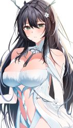 Rule 34 | 1girl, azur lane, black hair, breasts, cleavage, dress, flower, green eyes, hair between eyes, hair flower, hair on horn, hair ornament, highres, horns, indomitable (azur lane), large breasts, long hair, looking at viewer, mole, mole on breast, navel, revealing clothes, simple background, solo, suimo (suimodayo), upper body, very long hair, white background, white dress, white flower