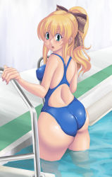 Rule 34 | 1girl, aqua eyes, ass, blonde hair, cassandra alexandra, competition swimsuit, from behind, highres, kihaiu, looking back, one-piece swimsuit, ponytail, pool, pool ladder, poolside, soul calibur, soulcalibur iv, swimsuit, wading