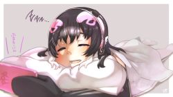 Rule 34 | 1girl, african penguin (kemono friends), bare shoulders, black gloves, black hair, black thighhighs, blanket, commentary request, elbow gloves, gloves, headphones, highres, kemono friends, kemono friends v project, long hair, lying, mittens, multicolored hair, no shoes, on stomach, penguin girl, penguin tail, phone, pillow, pink hair, saliva, sleeping, sleeveless, solo, streaked hair, striped clothes, striped thighhighs, tail, thighhighs, thin (suzuneya), translation request, two-tone gloves, two-tone legwear, virtual youtuber, white gloves, white hair, white thighhighs, zzz