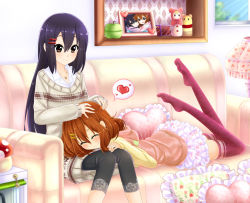 Rule 34 | 2girls, ^ ^, alternate costume, alternate hairstyle, baretto, baretto (firearms 1), black hair, brown eyes, brown hair, commentary request, couch, closed eyes, hair ornament, hairpin, hirasawa yui, k-on!, long hair, multiple girls, nakano azusa, photo (object), short hair, smile, thighhighs