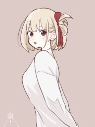 Rule 34 | 1girl, blonde hair, brown background, commentary request, flower, from side, long sleeves, looking at viewer, lycoris recoil, medium hair, nishikigi chisato, one side up, open mouth, red eyes, red ribbon, ribbon, shiratama draw, shirt, simple background, solo, upper body, white shirt