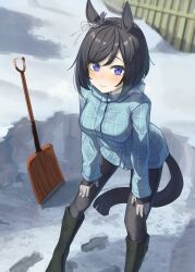 Rule 34 | 1girl, absurdres, animal ears, black hair, blue shirt, blush, boots, closed mouth, eishin flash (umamusume), fence, hands on own knees, highres, horse ears, horse girl, horse tail, knee boots, long sleeves, looking at viewer, rottenpizza, rubber boots, shirt, short hair, shovel, snow, snow shovel, solo, tail, two-tone gloves, umamusume, winter clothes, wooden fence