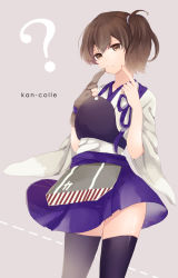 Rule 34 | 10s, 1girl, ?, brown background, brown hair, copyright name, dotted line, fingersmile, gloves, ishita (sunagimomo), japanese clothes, kaga (kancolle), kantai collection, muneate, partially fingerless gloves, partly fingerless gloves, personification, short hair, side ponytail, simple background, single glove, smile, solo, yugake