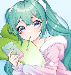 Rule 34 | 1girl, 39, alternate costume, aqua eyes, aqua hair, bare shoulders, blue background, box, food, food in mouth, fur trim, hair ornament, hairclip, hatsune miku, highres, holding, holding box, hood, hoodie, long hair, long sleeves, looking at viewer, masumofu, pink hoodie, pocky, simple background, solo, spring onion, twintails, upper body, vocaloid