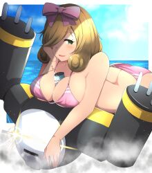 1girl ass between_breasts bikini breast_rest breasts breasts_on_head brown_hair green_eyes hair_ribbon haruka_(senran_kagura) large_breasts medium_hair one_eye_covered rasetuayano ribbon robot senran_kagura steam swimsuit water