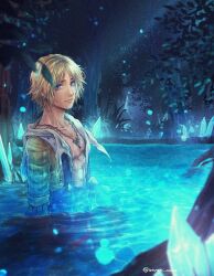 Rule 34 | 1boy, black overalls, blonde hair, blue eyes, chain, chain necklace, commentary request, final fantasy, final fantasy x, highres, in water, jewelry, male focus, necklace, night, overalls, short hair, signature, tidus, tree, warori anne, water, wet