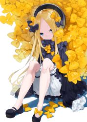 1girl abigail_williams_(fate) absurdres anno_aano black_dress black_hat blonde_hair bloomers blue_eyes bow dress fate/grand_order fate_(series) hat highres knees_up long_hair long_sleeves looking_at_viewer mary_janes orange_bow polka_dot polka_dot_bow shadow shoes sitting sleeves_past_fingers sleeves_past_wrists solo straight_hair underwear very_long_hair