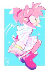 Rule 34 | alternate hairstyle, amy rose, animal ears, black coat, boots, coat, furry, furry female, gloves, gold bracelet, green eyes, hand on back, hedgehog, hedgehog ears, hedgehog girl, hedgehog tail, highres, looking to the side, pink fur, ponytail, raincoat, rubber boots, smile, solo, sonic (series), tail, weon1119, white coat, white gloves