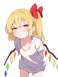 1girl absurdres arms_behind_back blonde_hair bow closed_mouth collarbone cowboy_shot flandre_scarlet hair_between_eyes hair_bow half-closed_eyes highres leaning leaning_forward looking_at_viewer medium_hair one_side_up red_bow red_eyes ryu160303 scoop_neck shirt short_sleeves simple_background smile smug solo standing t-shirt touhou unfinished white_background white_shirt wings