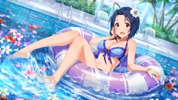 Rule 34 | 1girl, ahoge, artist request, bare shoulders, barefoot, bikini, blue bikini, blue hair, blush, bracelet, breasts, cleavage, day, feet, flower, hair flower, hair ornament, idolmaster, idolmaster (classic), idolmaster million live!, idolmaster million live! theater days, innertube, jewelry, looking at viewer, miura azusa, navel, necklace, official art, outdoors, palm tree, partially submerged, pool, pool ladder, red eyes, short hair, smile, solo, splashing, sunlight, swim ring, swimsuit, toes, tree, water, wet