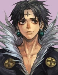 Rule 34 | 1boy, bags under eyes, black eyes, black hair, chrollo lucilfer, earrings, facial mark, forehead mark, fur collar, hungry clicker, hunter x hunter, jewelry, looking to the side, male focus, pink background, short hair, smile, solo