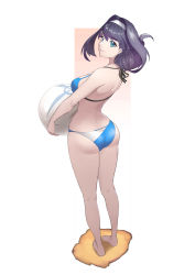 Rule 34 | 1girl, absurdres, ass, back, ball, beachball, bikini, blue bikini, blue eyes, breasts, bunpil, from above, from behind, hair intakes, hairband, highres, hololive, hololive english, kneepits, large breasts, light smile, looking at viewer, looking back, medium hair, ouro kronii, purple hair, simple background, solo, standing, swimsuit, virtual youtuber, white background, white hairband