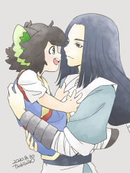 Rule 34 | 2boys, absurdres, animal ears, bad id, bad pixiv id, black hair, carrying, cat ears, child, child carry, dated, green eyes, grey background, grey eyes, height difference, highres, long hair, long sleeves, low-tied long hair, luo xiaohei, luo xiaohei (human), luo xiaohei zhanji, medium hair, multiple boys, open mouth, p213980980, profile, short sleeves, signature, simple background, smile, upper body, wuxian (the legend of luoxiaohei)