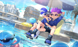 Rule 34 | 2boys, arm behind back, blue sky, building, character request, child, cloud, cloudy sky, commentary, commission, hand on another&#039;s knee, highres, hug, inkling, inkling boy, inkling player character, jinkobanana, looking at another, male focus, multiple boys, nintendo, outdoors, palm tree, parasol, pool, poolside, shoes, short hair, shorts, sky, skyscraper, smile, sneakers, splatoon (series), sunglasses, symbol-only commentary, tree, umbrella, water, yaoi