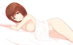Rule 34 | 1girl, armpits, bad id, bad pixiv id, bed sheet, blanket, breasts, brown eyes, c8oyk, cleavage, closed mouth, dutch angle, from side, groin, katou megumi, looking at viewer, looking to the side, lying, medium breasts, nude, on stomach, saenai heroine no sodatekata, shiny skin, short hair, simple background, smile, solo, thighs, white background