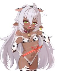 1girl animal_ears animal_print bare_shoulders bell bikini blush collar cow_ears cow_print cow_print_bikini cowboy_shot dark_skin ear_tag elbow_gloves flat_chest genshin_impact gloves green_eyes hair_between_eyes heart highres iansan_(genshin_impact) long_hair looking_at_viewer mockingeu neck_bell open_mouth pointy_ears print_bikini red_collar simple_background solo swimsuit tan thighhighs very_long_hair white_background white_bikini white_hair white_thighhighs