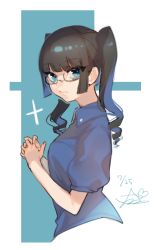Rule 34 | 1girl, bad id, bad pixiv id, black hair, blue background, blue eyes, blue shirt, blunt bangs, closed mouth, dated, drill hair, drill sidelocks, from side, glasses, interlocked fingers, long hair, looking at viewer, looking to the side, ohisashiburi, shirt, short sleeves, sidelocks, signature, solo, twintails, upper body