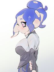 Rule 34 | 1girl, blue hair, breasts, closed mouth, doro mizu 831, eyelashes, from side, grabbing own arm, grey background, highres, large breasts, medium hair, nintendo, octoling, octoling girl, octoling player character, pink eyes, ponytail, simple background, solo, splatoon (series), tentacle hair