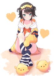 1girl absurdres animal_slippers aqua_eyes black_hair black_socks blush closed_mouth commentary duck_slippers full_body hairband heart highres hololive hood hood_down hooded_jacket jacket looking_at_viewer loose_socks loungewear nishiki_yuno no_shoes official_alternate_costume official_alternate_hairstyle oozora_subaru oozora_subaru_(loungewear) short_hair simple_background sitting sleeves_past_fingers sleeves_past_wrists slippers smile socks solo striped_clothes striped_socks two_side_up virtual_youtuber white_background white_jacket yellow_hairband yellow_jacket