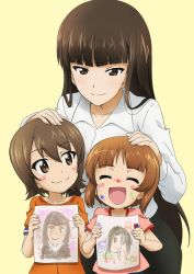 Rule 34 | 3girls, :d, ^ ^, age difference, aged down, black hair, blunt bangs, blush stickers, brown hair, child&#039;s drawing, closed eyes, collarbone, collared shirt, crayon, drawing, girls und panzer, hair between eyes, hand on another&#039;s head, height difference, kanau, long hair, long sleeves, mother and daughter, multiple girls, nishizumi maho, nishizumi miho, nishizumi shiho, open mouth, paint splatter, paint splatter on face, shirt, short hair, short sleeves, siblings, simple background, sisters, smile, white shirt, yellow background