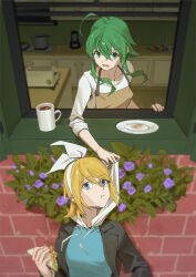 Rule 34 | 2girls, ahoge, apron, black jacket, blonde hair, blue shirt, blurry, blurry background, bow, bow hairband, brick wall, cabinet, commentary, cooking pot, counter, cup, drawstring, eating, english commentary, flower, food, food theft, grabbing, green eyes, green hair, gumi, hair bow, hairband, highres, holding, holding food, hood grab, jacket, kagamine rin, kitchen, multiple girls, open mouth, plate, purple flower, sandwich, shirt, short hair with long locks, sidelocks, sink, toaster, upper body, vocaloid, white bow, white shirt, window, windowsill, wounds404