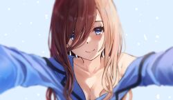 Rule 34 | 1girl, absurdres, blue background, blue collar, blue eyes, blue shirt, blurry, blush, breasts, brown hair, cleavage, closed mouth, collar, collarbone, commentary request, depth of field, eyebrows hidden by hair, eyelashes, foreshortening, go-toubun no hanayome, hair between eyes, hair over breasts, hair over one eye, happy, head tilt, highres, large breasts, lips, long hair, looking at viewer, nakano miku, no bra, off shoulder, pov, raikun raikun, shirt, simple background, smile, solo, straight-on, upper body