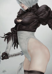 Rule 34 | 1girl, black thighhighs, blindfold, feather-trimmed sleeves, from side, gloves, highres, justin leyva (steamy tomato), leotard, nier (series), nier:automata, open mouth, puffy sleeves, silver hair, simple background, skindentation, sword, thighhighs, weapon, 2b (nier:automata)