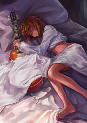 Rule 34 | 1girl, absurdres, barefoot, bed, bed sheet, brown hair, closed eyes, feet, gibson, guitar, highres, hirasawa yui, instrument, k-on!, gibson les paul, lying, midriff, on side, pillow, short hair, sleeping, solo, xiamianliele