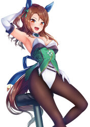 Rule 34 | 1girl, alternate costume, animal ears, arm behind head, arm up, armpits, bare shoulders, blush, breasts, brown hair, brown pantyhose, detached collar, ear covers, elbow gloves, feet out of frame, gloves, green vest, hand on own thigh, highres, horse ears, horse girl, horse tail, king halo (umamusume), leotard, long hair, looking at viewer, nontraditional playboy bunny, one side up, open mouth, orange eyes, pantyhose, playboy bunny, simple background, small breasts, smile, solo, stool, tail, tks (526tks), umamusume, vest, white background, white gloves, white leotard