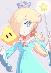 Rule 34 | 1girl, :o, aqua dress, bare shoulders, blonde hair, blue eyes, bright pupils, collarbone, crown, dress, earrings, eyelashes, frilled sleeves, frills, gem, grey background, hair over one eye, hands up, holding, holding wand, hoshikuzu pan, jewelry, lips, long hair, long sleeves, looking at viewer, luma (mario), mario (series), nintendo, off-shoulder dress, off shoulder, one eye covered, parted bangs, rosalina, sidelocks, simple background, solo, sparkle, star (symbol), star earrings, star wand, super mario galaxy, swept bangs, wand, white pupils, wide sleeves