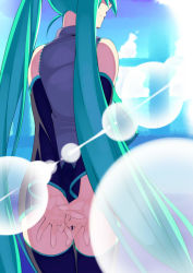 Rule 34 | 1girl, aqua hair, detached sleeves, from behind, hatsune miku, lens flare, long hair, pon (pompokopon), skirt, smile, solo, twintails, very long hair, vocaloid