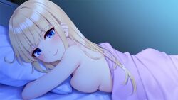 Rule 34 | 1girl, bed, bed sheet, blonde hair, blue eyes, blush, breast press, breasts, closed mouth, completely nude, female focus, game cg, go-1, highres, homemaid sweet pea, housen shiori, indoors, long hair, looking at viewer, lying, medium breasts, nude, on bed, on stomach, original, pillow, simple background, smile, solo, under covers, upper body