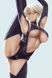 1girl armpits arms_up artoria_pendragon_(fate) artoria_pendragon_(lancer_alter)_(fate) black_bodysuit bodysuit braid breasts center_opening closed_mouth fate/grand_order fate_(series) french_braid highres large_breasts leg_lift leg_up long_hair looking_at_viewer navel revealing_clothes ribbed_bodysuit sidelocks solo split standing standing_on_one_leg standing_split turtleneck turtleneck_bodysuit underboob yamaneko_(tkdrumsco) yellow_eyes