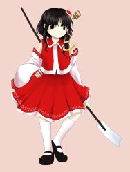 Rule 34 | 1girl, adapted costume, alternate color, alternate hairstyle, bare shoulders, black footwear, black hair, breasts, closed mouth, collared vest, commentary request, cosplay, detached sleeves, full body, gohei, hair ornament, hakurei reimu, hand on own hip, heel up, highres, holding, holding gohei, kneehighs, kochiya sanae, kochiya sanae (cosplay), long hair, long sleeves, looking at viewer, mary janes, nontraditional miko, official style, parasite oyatsu, parted bangs, pink background, red eyes, red skirt, red vest, shoes, sidelocks, simple background, skirt, skirt set, small breasts, snake hair ornament, socks, standing, tachi-e, touhou, vest, white sleeves, white socks, wide sleeves, yin yang, yin yang hair ornament, zun (style)