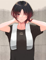 Rule 34 | 1girl, absurdres, against wall, arms behind head, black hair, black shirt, bob cut, breasts, check commentary, collarbone, commentary request, gradient hair, grey background, hair strand, hatogayar, highres, kisaragi ren (vtuber), light blush, light frown, looking at viewer, multicolored hair, one eye closed, parted bangs, partial commentary, red eyes, red hair, shirt, short hair, short sleeves, small breasts, solo, stone wall, t-shirt, towel, towel around neck, upper body, virtual youtuber, vspo!, wall