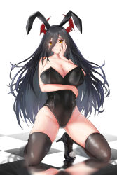 Rule 34 | 1girl, arm under breasts, azur lane, bare shoulders, breasts, checkered floor, cleavage, collarbone, friedrich der grosse (azur lane), hair between eyes, hand on own face, highres, horns, large breasts, leotard, long hair, looking at viewer, mechanical horns, playboy bunny, smile, solo, thighhighs, turboflower, white background, yellow eyes