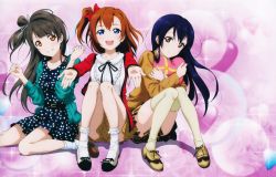 10s 3girls :d absurdres blue_eyes blue_hair bobby_socks bow brown_eyes brown_hair casual dress fringe_trim girl_sandwich hair_bow hair_ribbon heart heart-shaped_pillow heart_print highres kosaka_honoka legs love_live! love_live!_school_idol_project minami_kotori multiple_girls murota_yuuhei non-web_source official_art one_side_up open_mouth outstretched_hand pillow print_dress ribbon sandwiched side_ponytail smile socks sonoda_umi thighhighs yellow_legwear