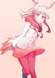 Rule 34 | 10s, 1girl, arms behind back, blunt bangs, fluffy collar, head wings, japanese crested ibis (kemono friends), kemono friends, mochi (mochi444420), multicolored hair, pantyhose, pleated skirt, red hair, red pantyhose, ribbon, silver hair, simple background, skirt, solo, tail, two-tone hair, wings, yellow eyes