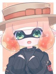 Rule 34 | 1girl, black sweater, border, bow, brown headwear, commentary request, green eyes, hat, hat bow, highres, inkling, inkling girl, inkling player character, looking at viewer, medium hair, nintendo, open mouth, orange background, orange hair, outside border, pointy ears, red bow, simple background, sleeves past wrists, solo, splatoon (series), sweater, tentacle hair, tonbofree, upper body, white border