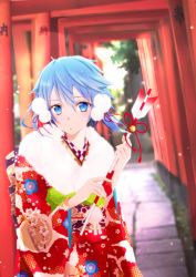 Rule 34 | 1girl, aqua eyes, aqua hair, arrow (projectile), bell, blurry, blurry background, cherry blossom print, commentary request, cowboy shot, floral print, fur-trimmed kimono, fur trim, furisode, grass, hair between eyes, hair ribbon, hamaya, holding, holding arrow, japanese clothes, kimono, light particles, long sleeves, looking at viewer, new year, obi, obijime, parted lips, pom pom (clothes), red kimono, red ribbon, ribbon, sash, short hair, short hair with long locks, sinon, solo, standing, stone walkway, sword art online, torii, tree, tsukimori usako, wide sleeves