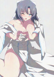 1girl absurdres blue_eyes blush bow breasts chimunge cleavage grey_background grey_hair hair_bow heart heart_hands highres huge_breasts japanese_clothes kimono large_breasts looking_at_viewer off_shoulder one_eye_closed open_mouth senran_kagura short_hair signature simple_background sitting smile white_kimono yumi_(senran_kagura)