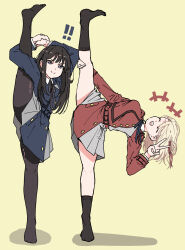 &gt;:) 2girls black_hair black_socks blonde_hair blue_eyes grey_skirt highres inoue_takina leg_grab leg_lift lycoris_recoil lycoris_uniform multiple_girls nishikigi_chisato pantyhose panyatteria skirt smug socks split standing standing_on_one_leg standing_split v-shaped_eyebrows yellow_background