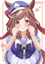 Rule 34 | &gt;:), 1girl, absurdres, animal ears, black bow, blue hat, blush, bow, breasts, brown eyes, brown hair, cabbie hat, clenched hands, closed mouth, collarbone, frilled skirt, frills, hair ornament, hairclip, hands up, hat, highres, horse ears, horse girl, horse tail, kurashina yuzuki, looking at viewer, matikane tannhauser (umamusume), medium breasts, multicolored hair, pleated skirt, puffy short sleeves, puffy sleeves, purple shirt, school uniform, shirt, short sleeves, skirt, smile, solo, streaked hair, tail, tracen school uniform, twitter username, umamusume, v-shaped eyebrows, white background, white hair, white skirt