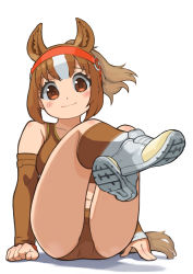 Rule 34 | 1girl, animal ear fluff, animal ears, bare shoulders, bridle, brown buruma, brown eyes, brown hair, brown sports bra, buruma, chestnut thoroughbred (kemono friends), commentary, detached sleeves, extra ears, full body, highres, horse ears, horse tail, kemono friends, long hair, looking at viewer, multicolored hair, ponytail, rinx, simple background, sitting, smile, solo, sports bra, tail, two-tone hair, white background, white hair