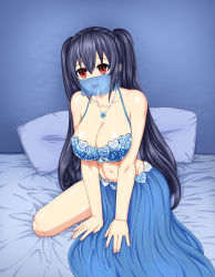 Rule 34 | 1girl, absurdres, bare shoulders, bed, black hair, breasts, cleavage, cloth, highres, jewelry, jyuichi, large breasts, lingerie, lipstick, long hair, makeup, necklace, neptune (series), noire (neptunia), pillow, red eyes, skirt, smile, solo, thighs, tsundere, twintails, underwear