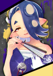 Rule 34 | 1girl, asymmetrical hair, cephalopod eyes, chest sarashi, hair ornament, hand fan, highres, long hair, looking at viewer, nintendo, octoling, octoling player character, pointy ears, pointy hair, poncho, sarashi, shiver (splatoon), smile, solo, splatoon (series), splatoon 3, suction cups, sunabasan, tentacle hair