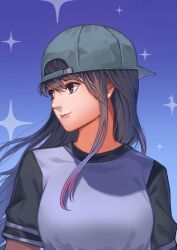 Rule 34 | 1girl, backwards hat, baseball cap, black eyes, black hair, black shirt, blue background, closed mouth, commentary, gradient background, green hat, hat, highres, long hair, looking to the side, original, pigsomedom, purple background, purple shirt, shirt, short sleeves, smile, solo, sparkle background, t-shirt, two-tone shirt, upper body